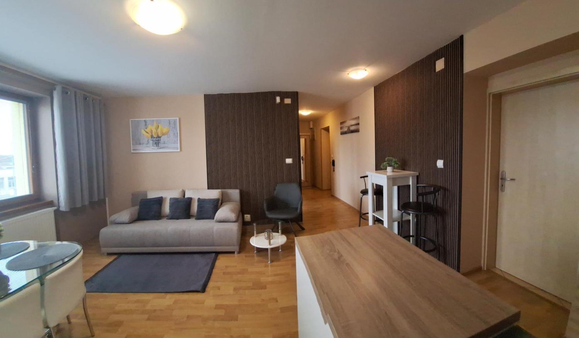 Apartman Elegance Liptovský Mikuláš Buitenkant foto