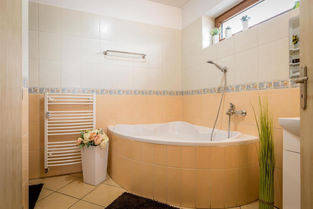 Apartman Elegance Liptovský Mikuláš Buitenkant foto