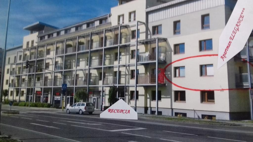 Apartman Elegance Liptovský Mikuláš Buitenkant foto